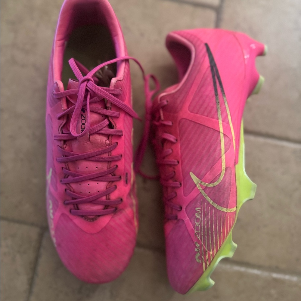 Size 9 Soccer Cleat - Nike Zoom Mercurial Vapor 15 Academy MG 'Luminous Pack'